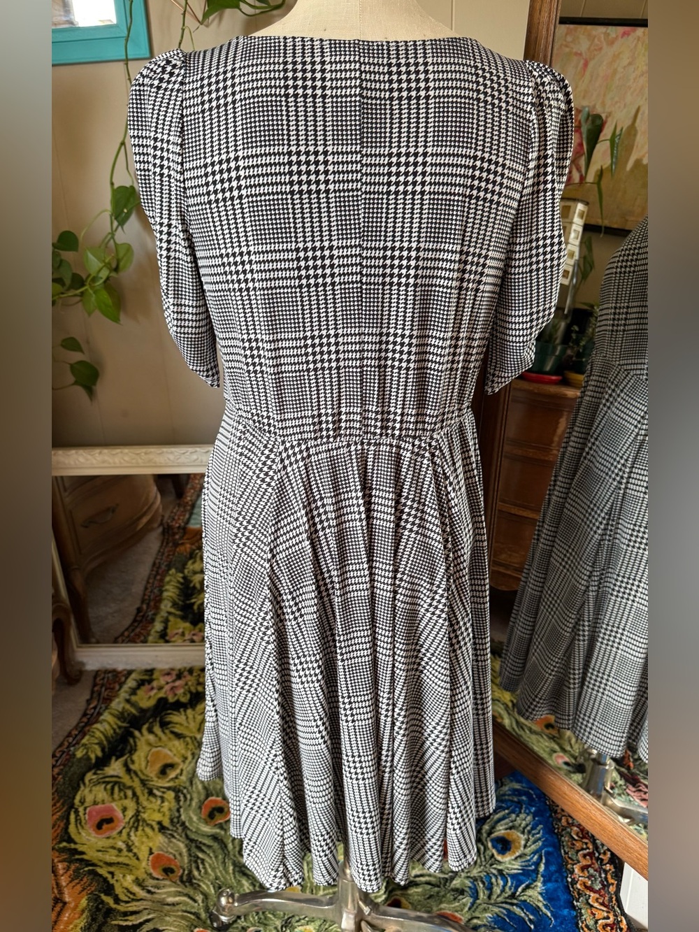 Torrid Mini Studio Knit Cinch Front Skater Dress Size 1X Black White Houndstooth - Picture 7 of 12